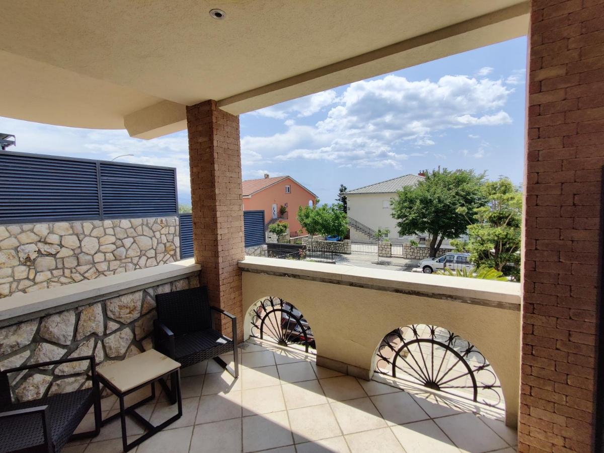 Biuk Apartments Novi Vinodolski Exteriér fotografie